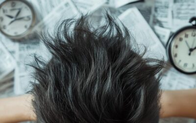 Alopecie de stress : voici comment la reconnaitre et la traiter avec les bons soins capillaires